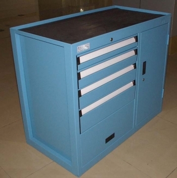 鉗工工具柜與模具工具柜 打造高效設(shè)備類工作臺(tái)的儲(chǔ)物利器